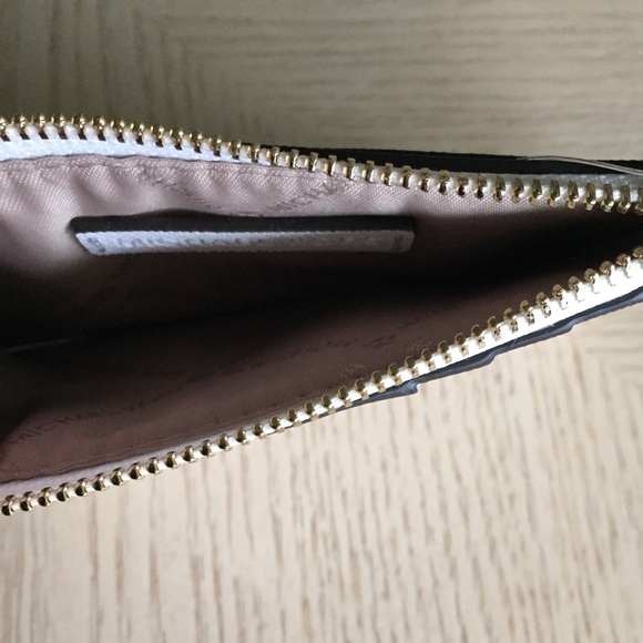 Michael Kors Optic White Leather Card Holder Case - Picture 5 of 7